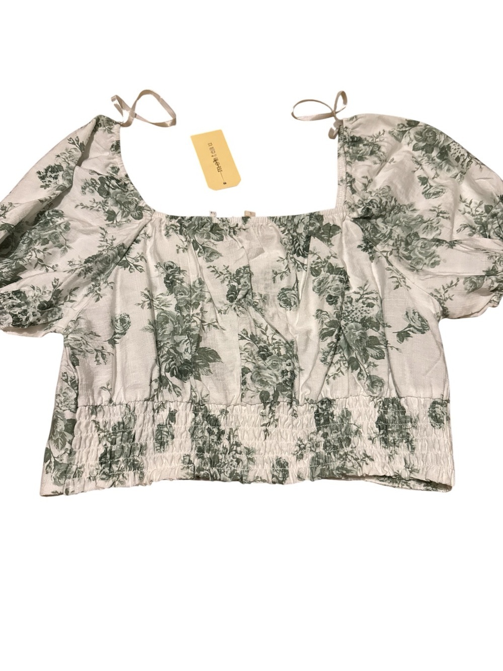 Puff-Sleeve Cropped Top with Green Floral Print - Picture 4 of 5